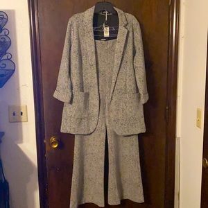 Stretch flare pants size M. Jacket NWT size M.